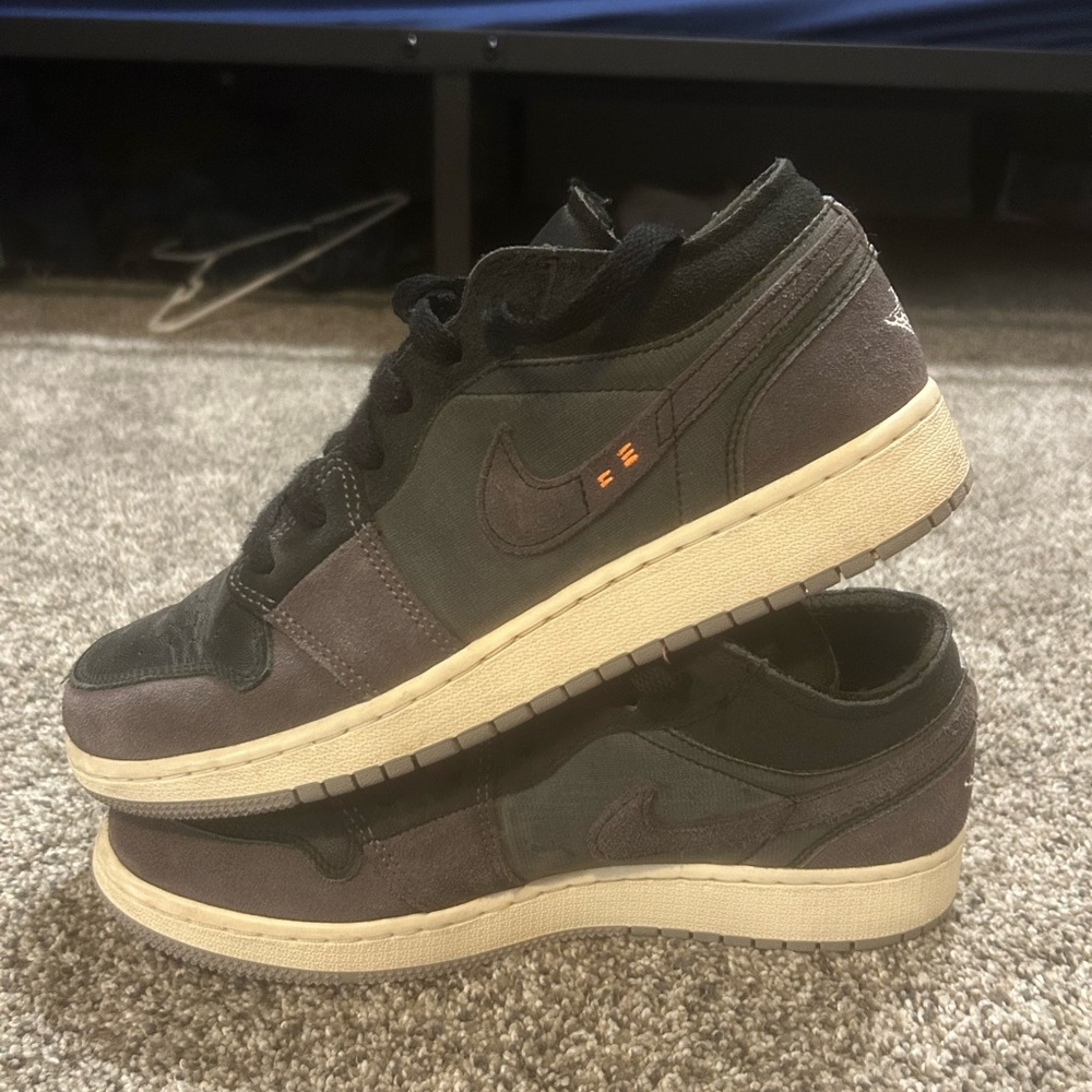 Size 6.5Y Jordan 1 Low Craft Black (replacement box, or no box)